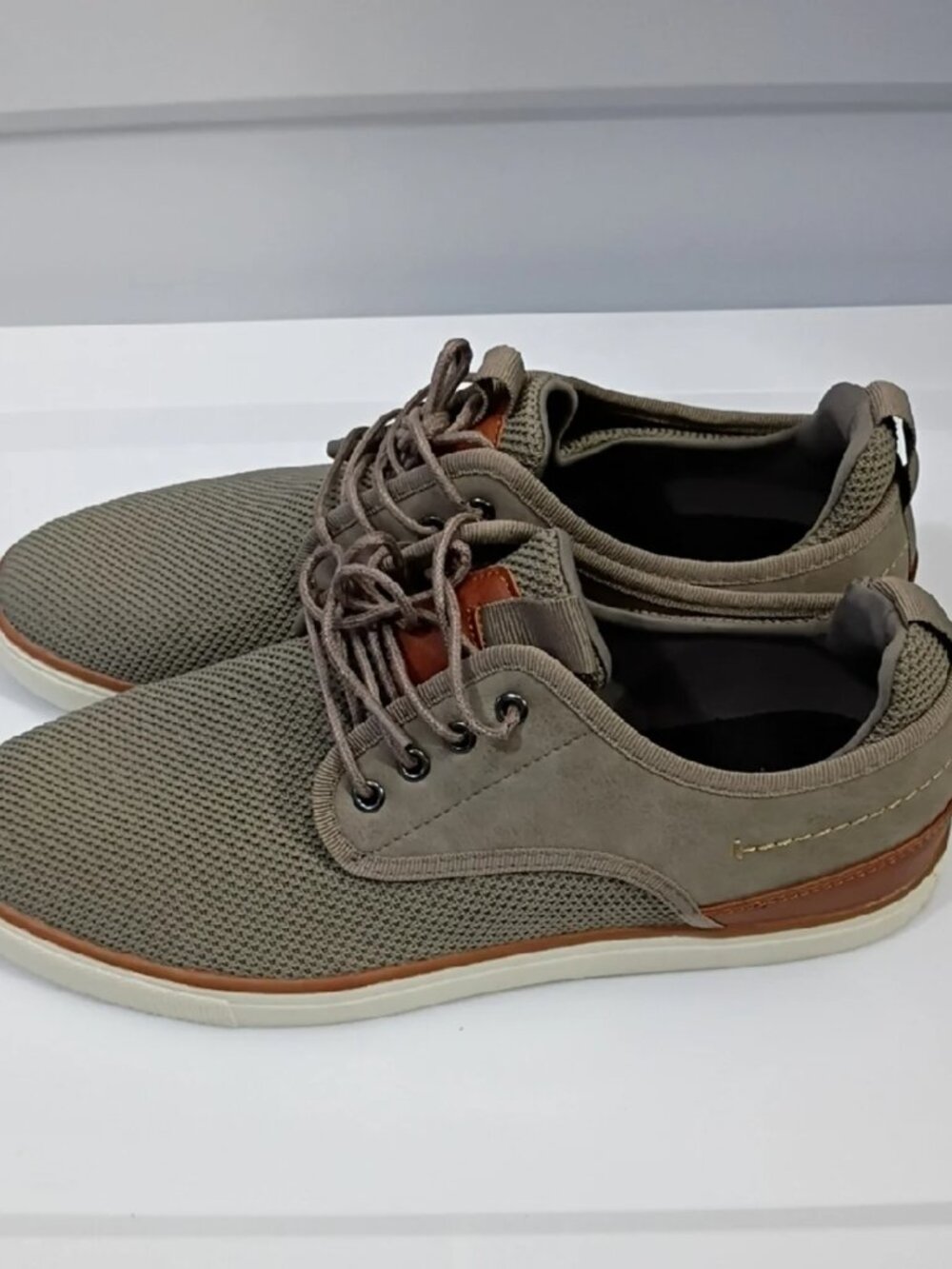 STEVE MADDEN Men's Taupe Lace Up Oxford Shoes - SIZE 9 NWT - Picture 3 of 8